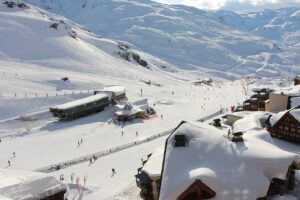 De SnowParade Val Thorens met Travelski Wintersportreizen